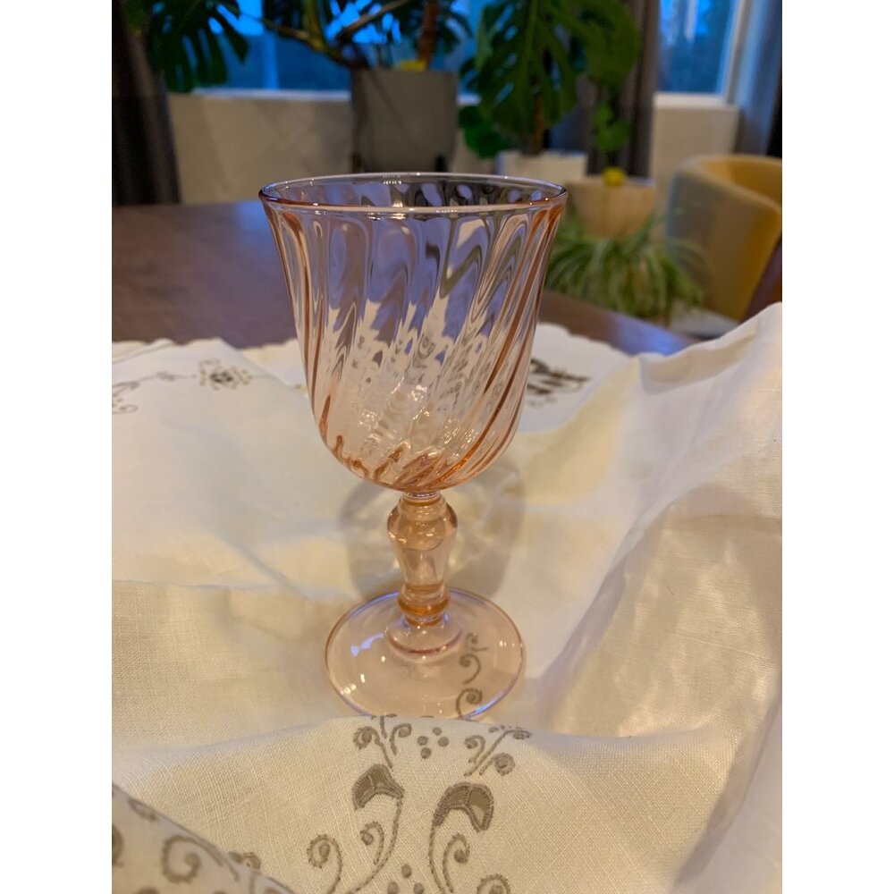 Vtg Luminarc French Pink Swirl Glass 6 Oz 5.5" Wine Stem Farm House MULTIPLE